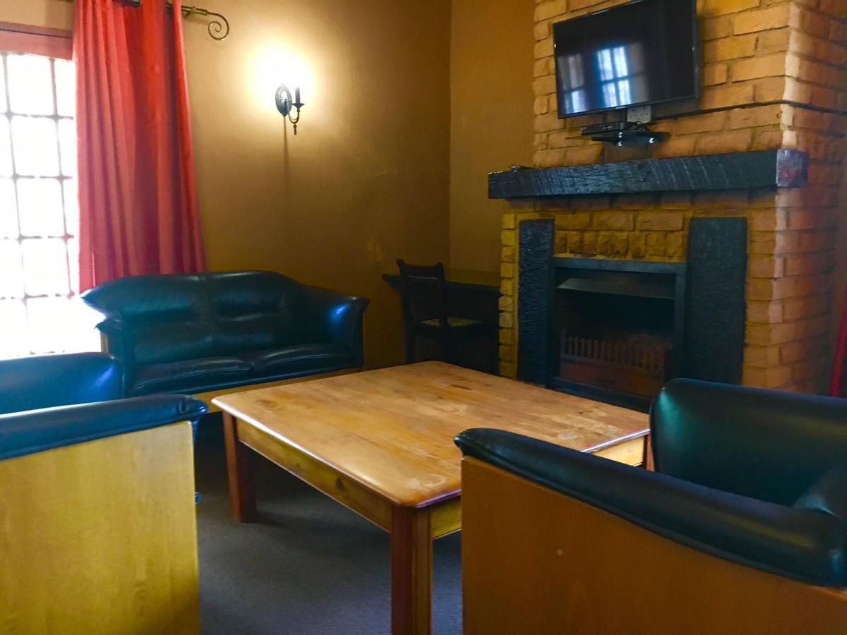 The Rivonia River Lodge Йоханнесбург Экстерьер фото