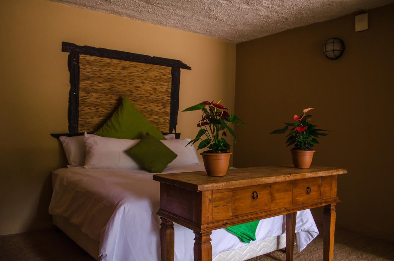 The Rivonia River Lodge Йоханнесбург Экстерьер фото