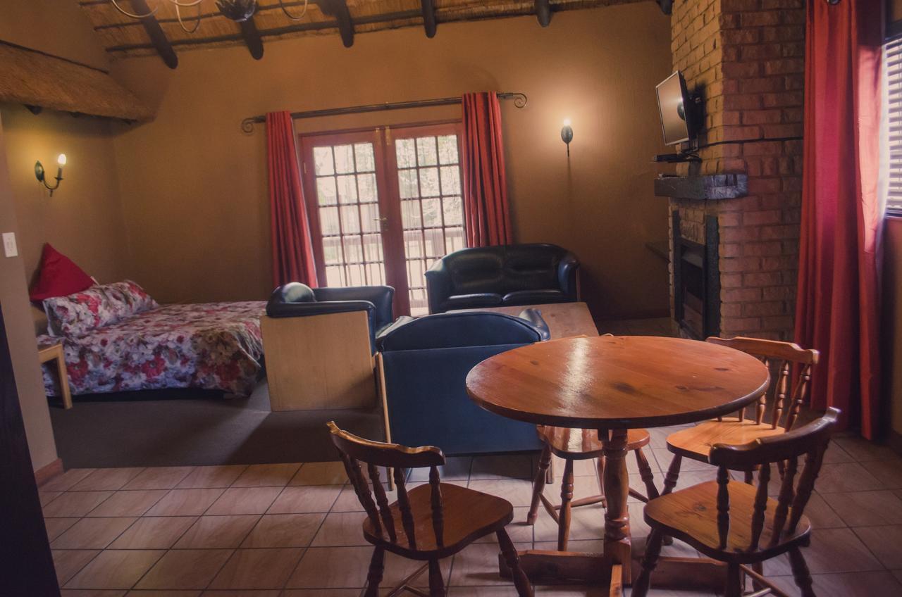 The Rivonia River Lodge Йоханнесбург Экстерьер фото