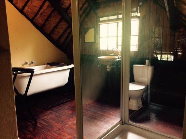 The Rivonia River Lodge Йоханнесбург Экстерьер фото
