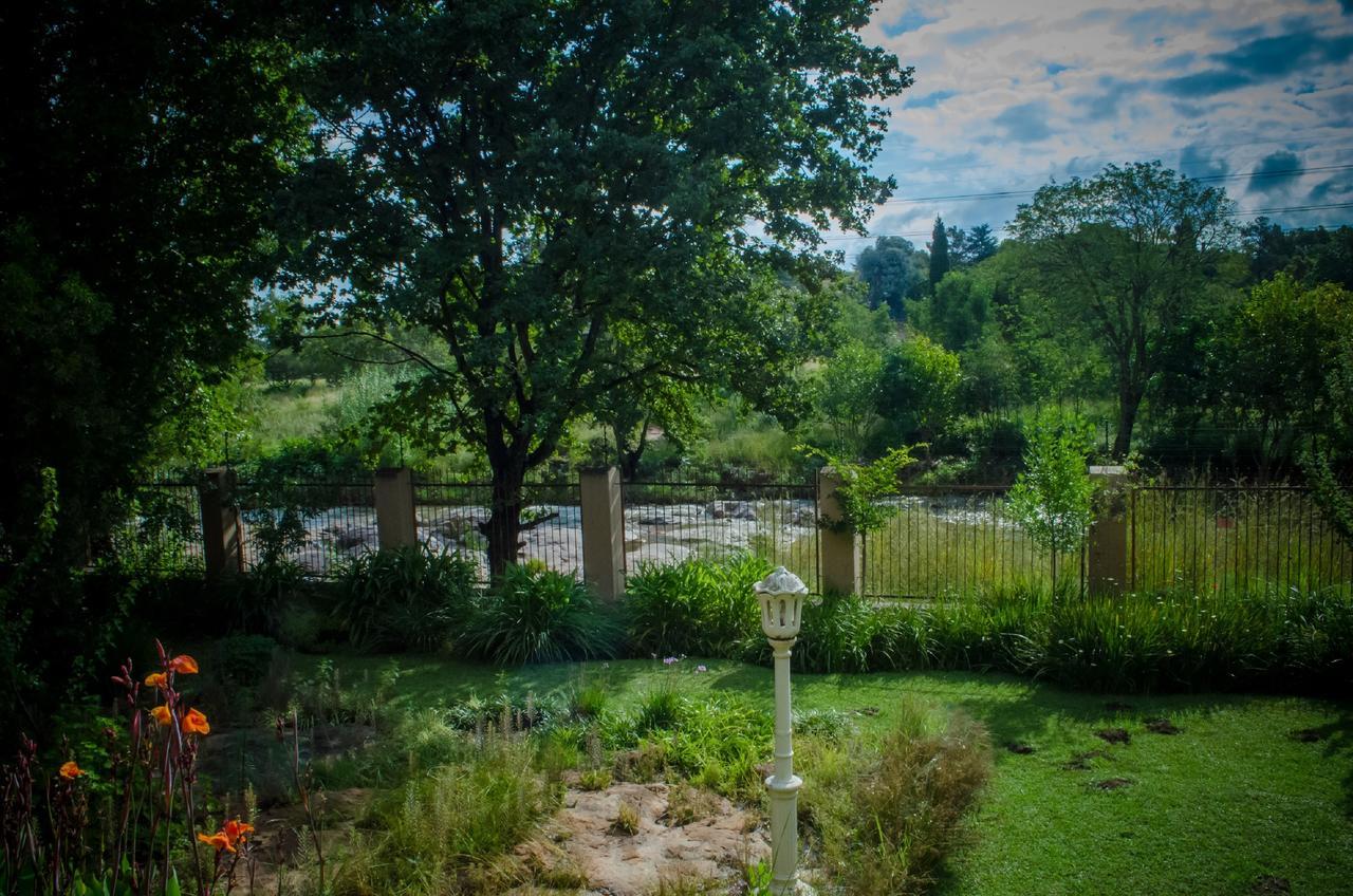 The Rivonia River Lodge Йоханнесбург Экстерьер фото